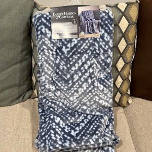 Oversized luxury throw!